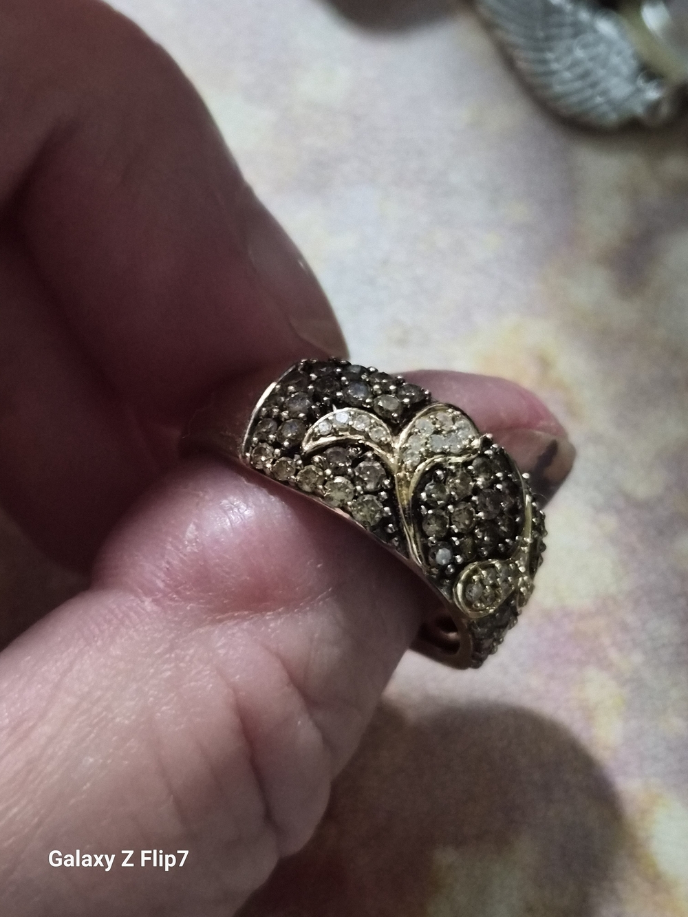 leVian diamond swirl band